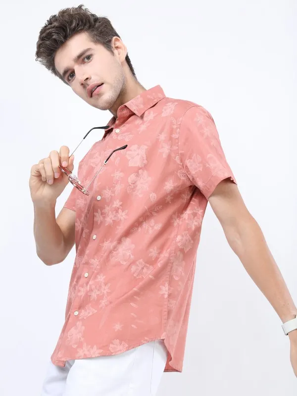  Highlander Men Terracotta Printed Slim Fit Casual Shirts