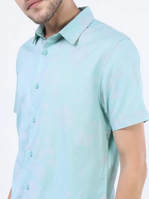  Highlander Men Blue Solid Slim Fit Casual Shirts