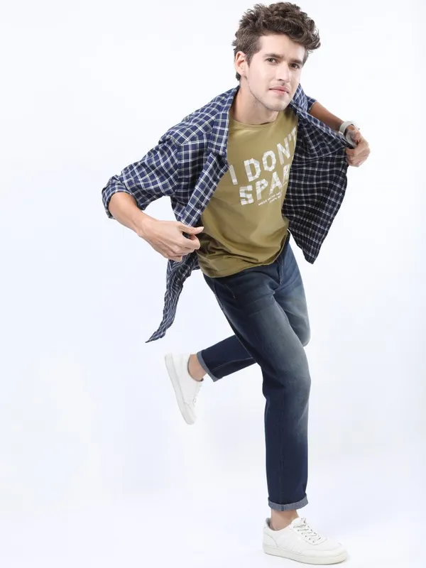 Men Tapered Fit Jeans