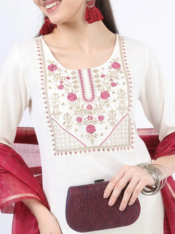 Women Kurta with Trouser & Dupatta