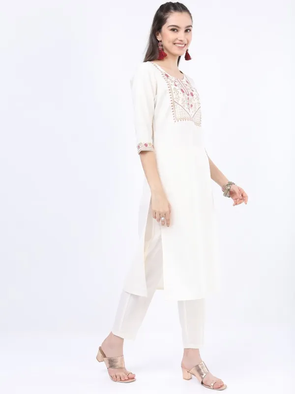 Women Kurta with Trouser & Dupatta