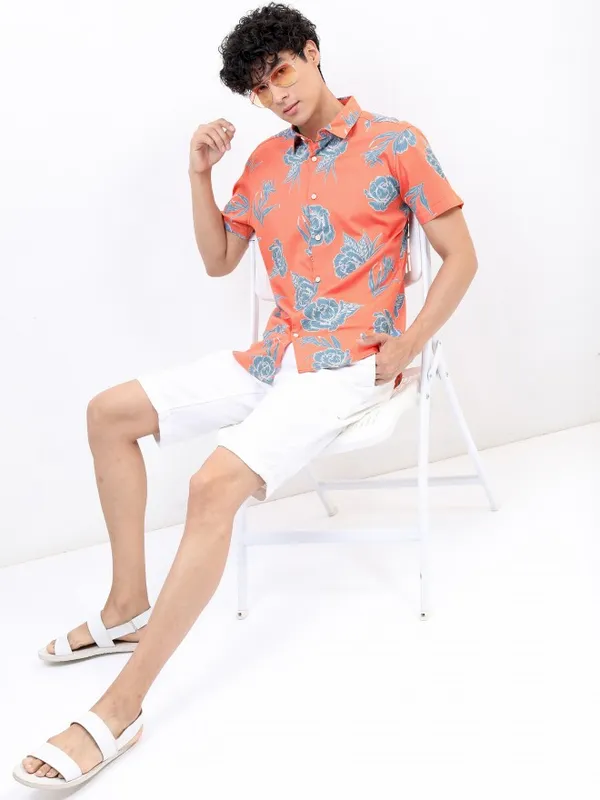  Highlander Men Peach Printed Slim Fit Casual Shirts