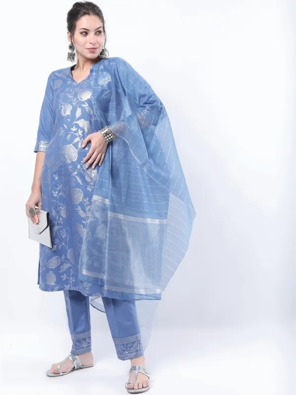 Women Printed Kurta with Trouser & Dupatta