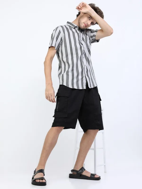  Highlander Men Grey Striped Slim Fit Casual Shirts