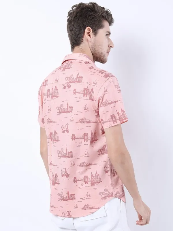Highlander Men Pink Printed Slim Fit Casual Shirt