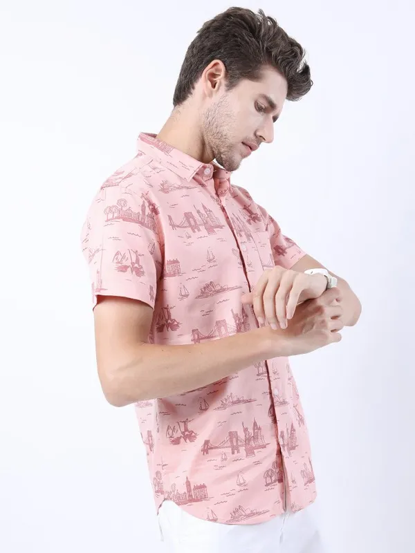 Highlander Men Pink Printed Slim Fit Casual Shirt