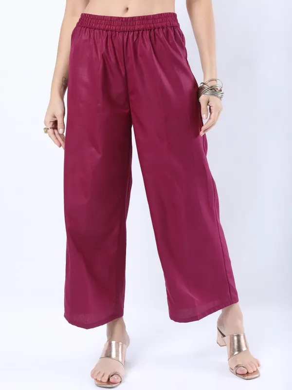  Ketch Women Magenta Embroidered Kurta Sets