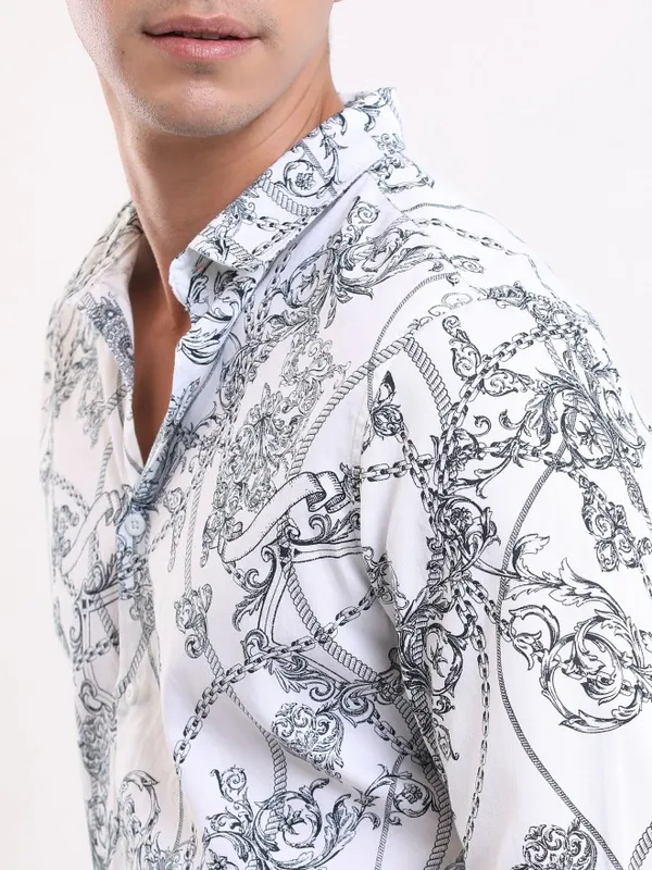  Highlander Men White Printed Slim Fit Casual Shirts