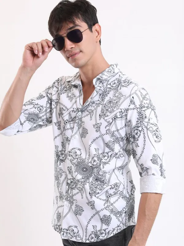  Highlander Men White Printed Slim Fit Casual Shirts