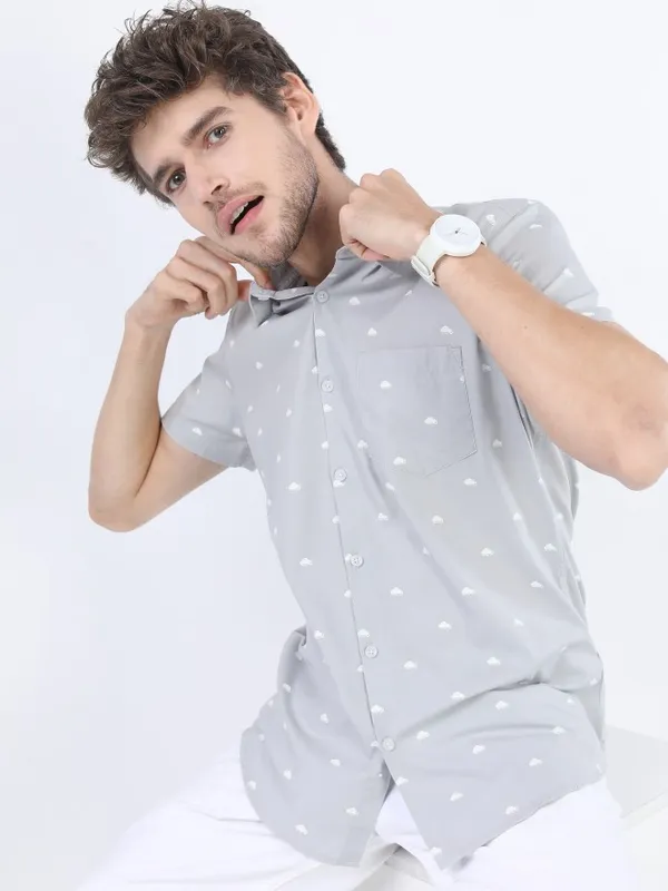 Men Slim Fit Casual Shirt