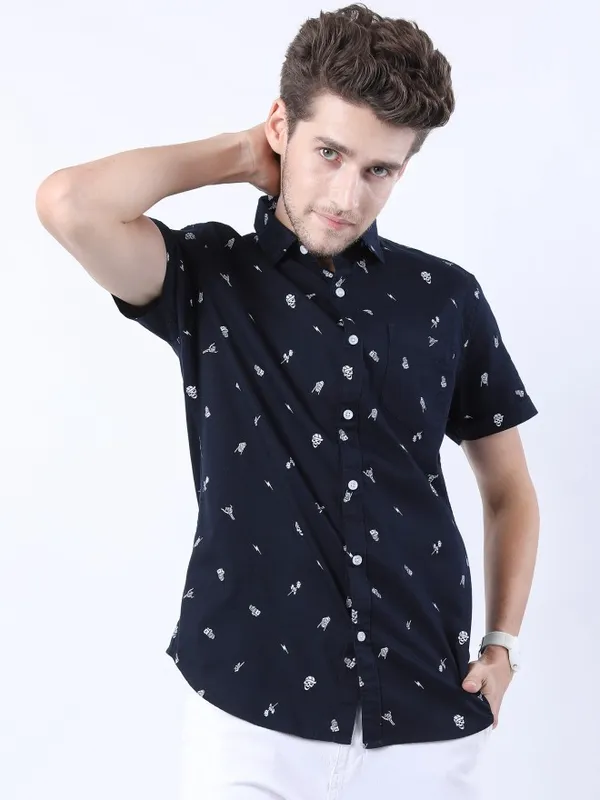  Highlander Men Navy Blue Printed Slim Fit Casual Shirts
