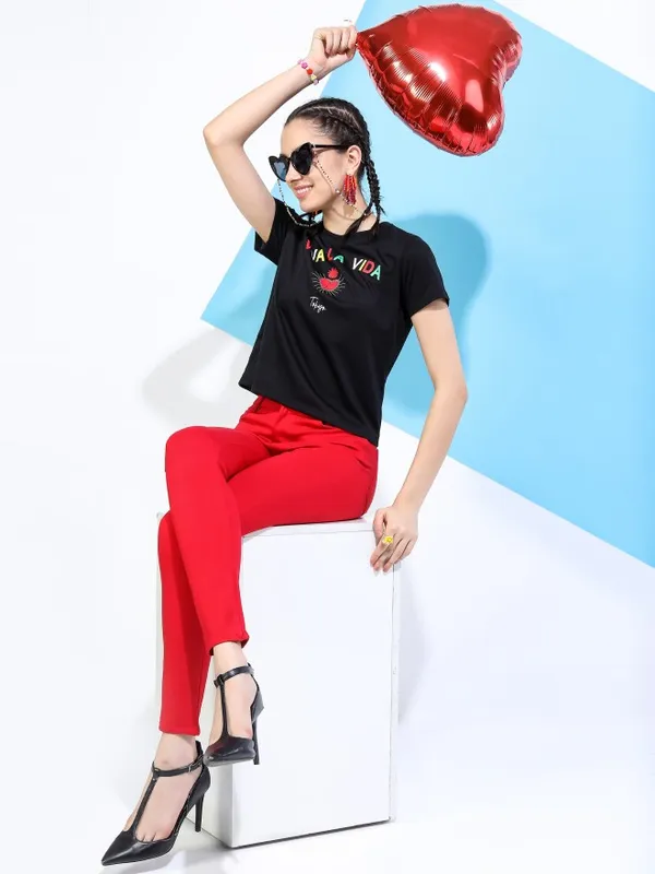  Tokyo Talkies Women Black Printed Round Neck T-Shirts