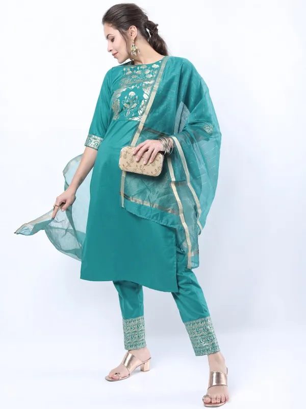  Ketch Women Green Printed Kurta Sets