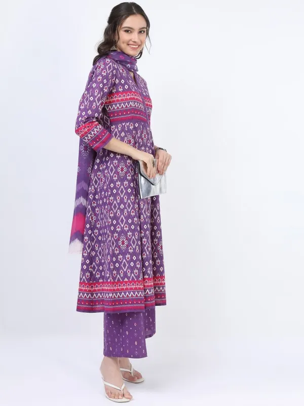  Vishudh Women Purple Printed Kurta Sets