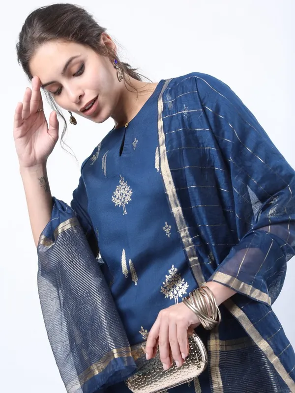  Ketch Women Teal Printed Kurta Sets