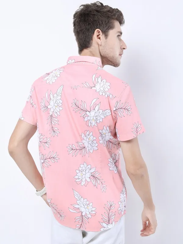  Highlander Men Pink Printed Slim Fit Casual Shirts