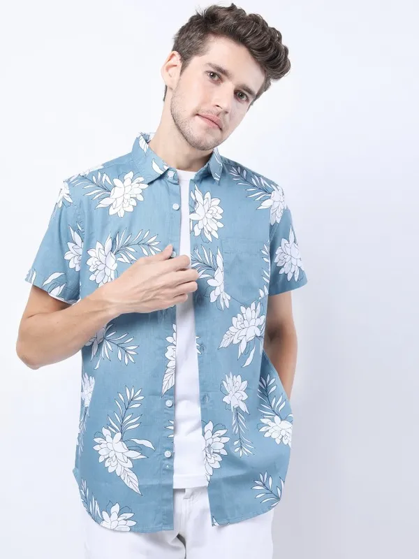  Highlander Men Blue Printed Slim Fit Casual Shirts