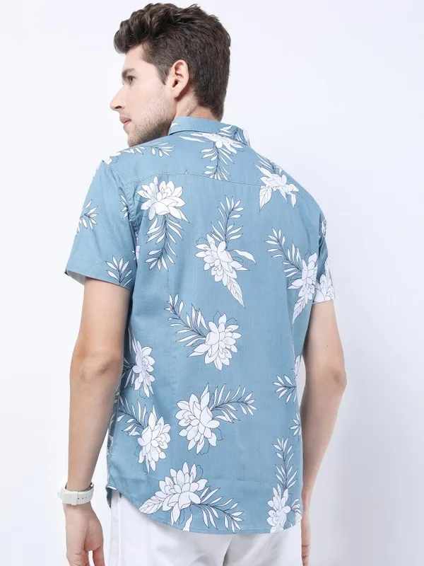  Highlander Men Blue Printed Slim Fit Casual Shirts
