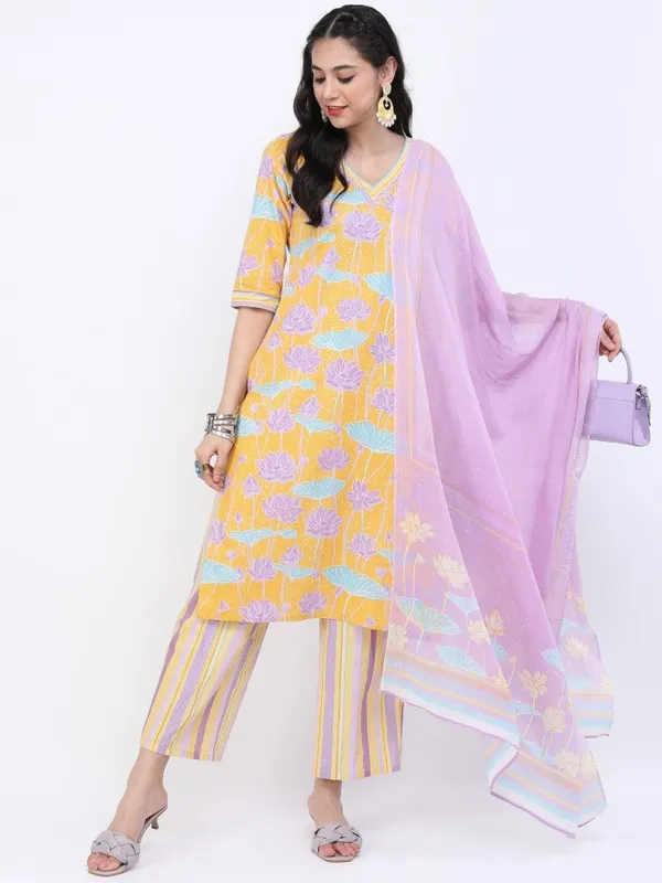  Vishudh Women Yellow Printed Kurta Sets