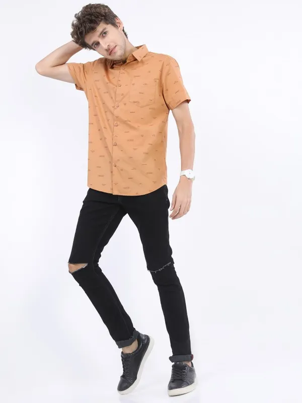  Ketch Men Terracotta Printed Slim Fit Casual Shirts