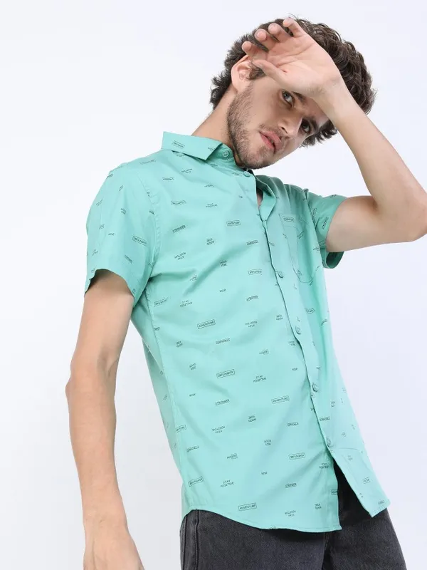  Ketch Men Green Printed Slim Fit Casual Shirts