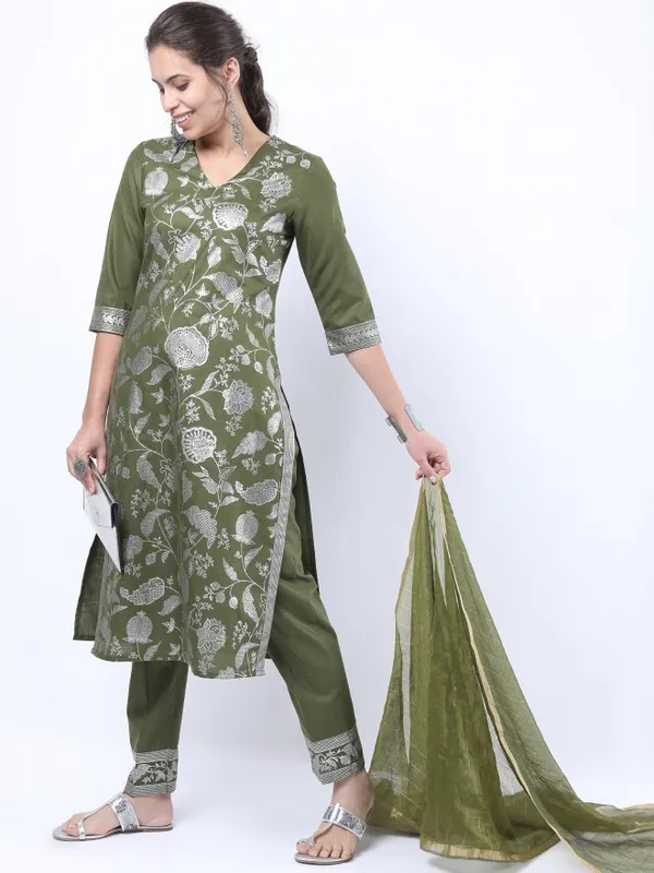 Women Printed Kurta with Trouser & Dupatta
