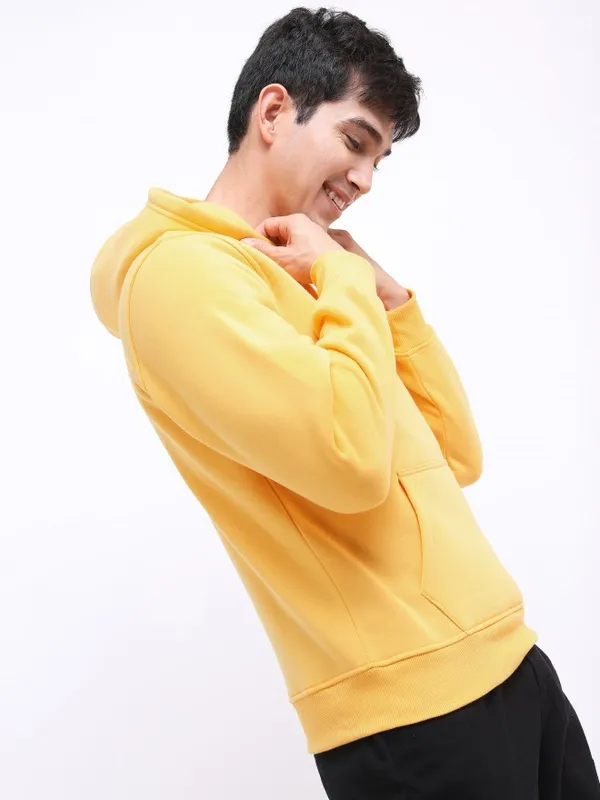  Ketch Men Yellow Hood Pullover Sweatshirts