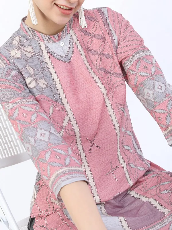  Vishudh Women Pink Printed A-Line Kurtas