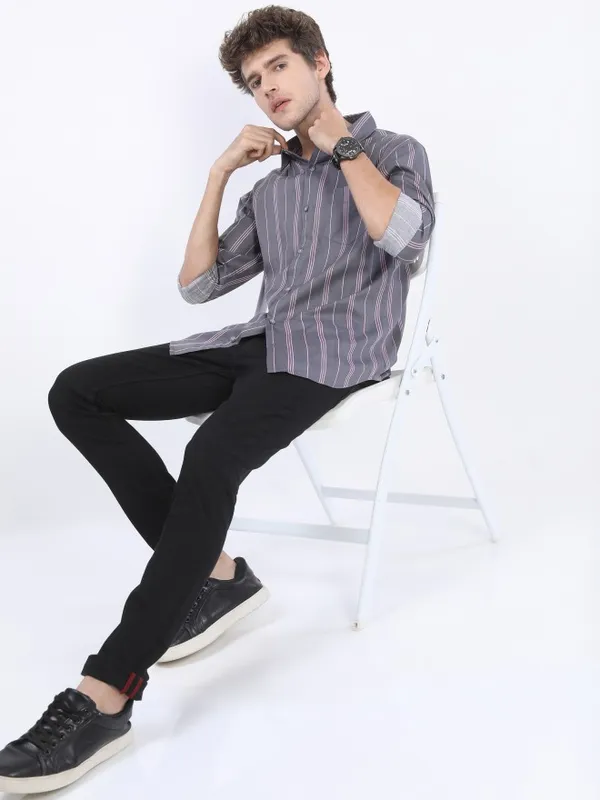  Ketch Men Grey Striped Slim Fit Casual Shirts