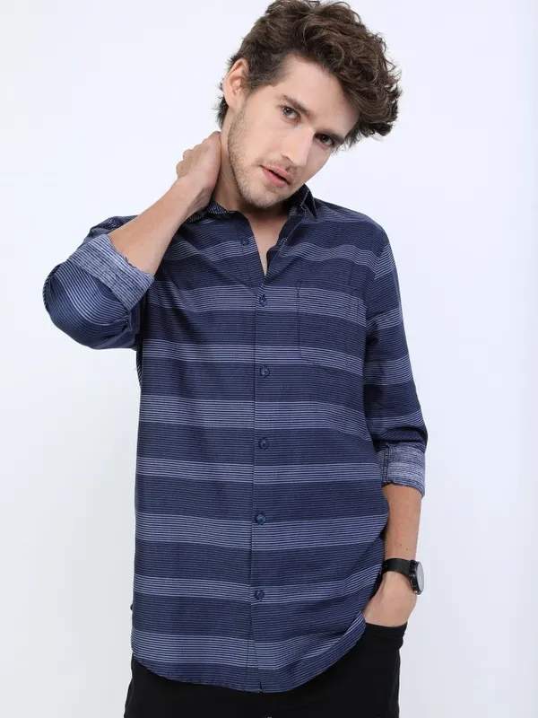  Highlander Men Navy Blue Striped Slim Fit Casual Shirts