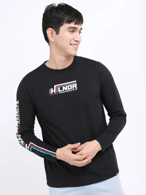  Highlander Men Black Printed Round Neck T-Shirts