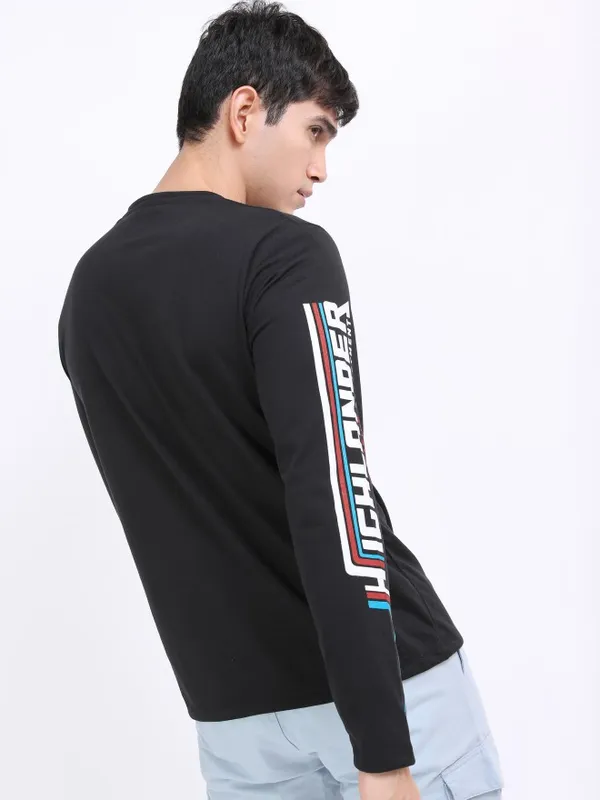  Highlander Men Black Printed Round Neck T-Shirts