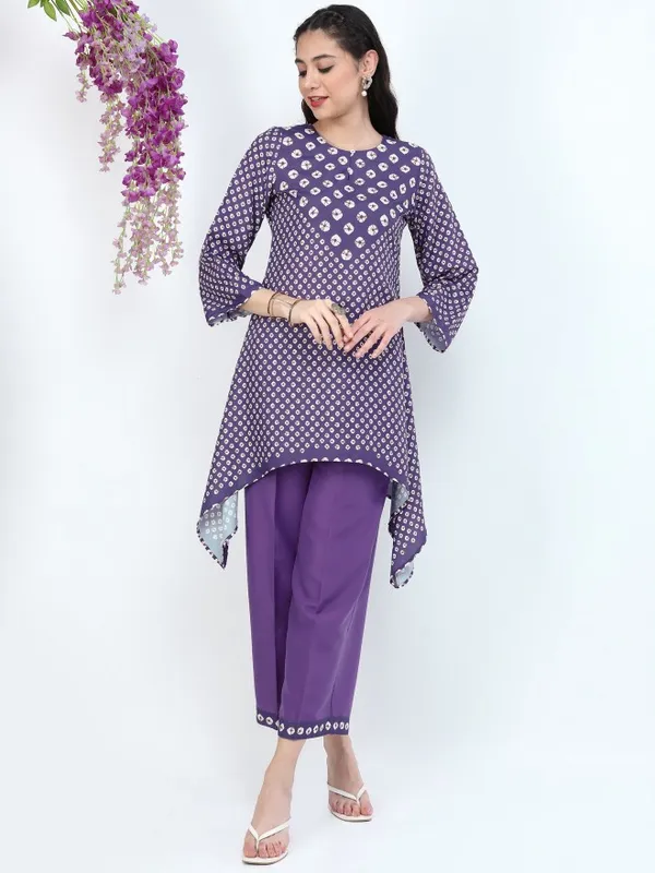  Vishudh Women Purple Printed Kurta Sets