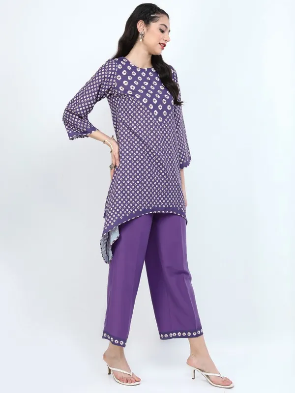  Vishudh Women Purple Printed Kurta Sets
