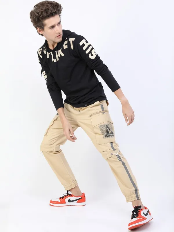  Ketch Men Rose Regular Fit Printed Casual Trousers