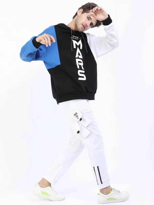  Ketch Men White Regular Fit Printed Casual Trousers