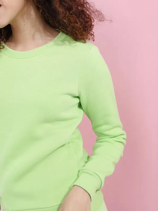  Tokyo Talkies Women Green Solid Pullover Round Neck Sweatshirts