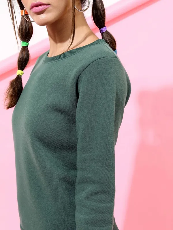 Tokyo Talkies Women Green Solid Pullover Round Neck Sweatshirts