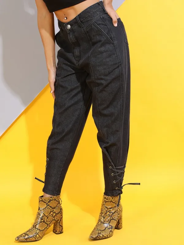  Tokyo Talkies Women Black Tapered Fit Clean Look Jeans