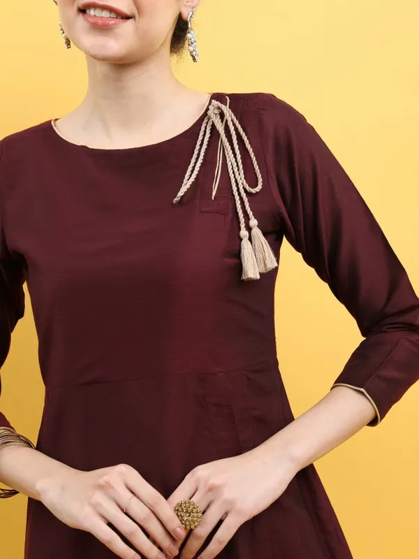  Vishudh Women Burgundy Solid A-Line Kurtas