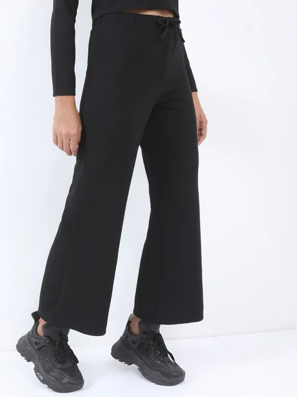  Tokyo Talkies Women Black Solid Regular Fit Casual Trousers