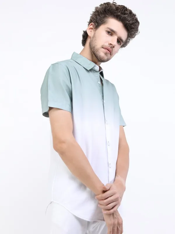  Highlander Men Green Colourblocked Slim Fit Casual Shirts