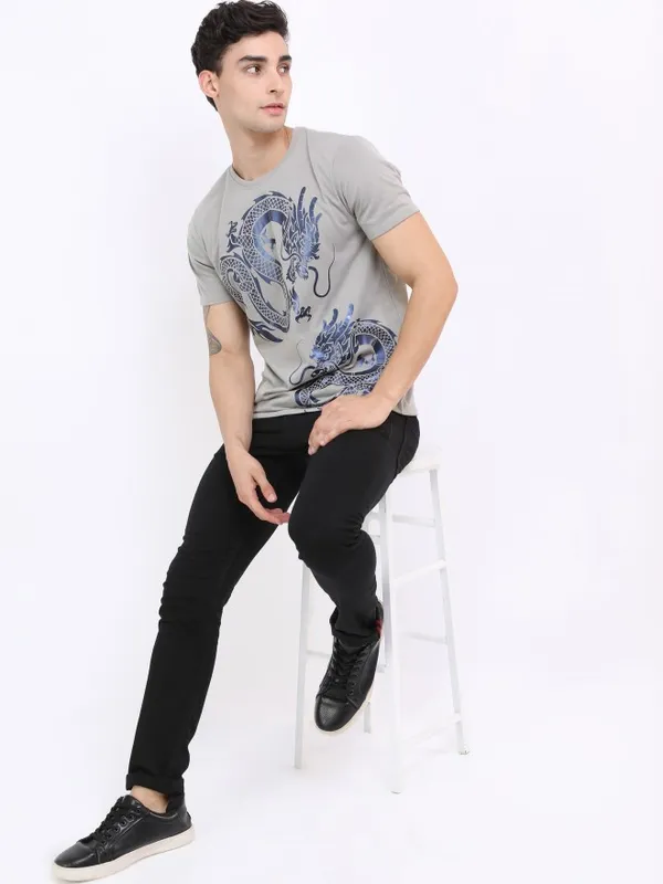 Men Printed Round Neck T-shirt