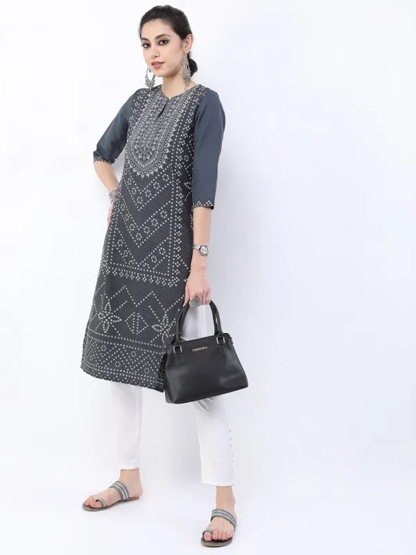  Ketch Women Black Printed Straight Kurtas