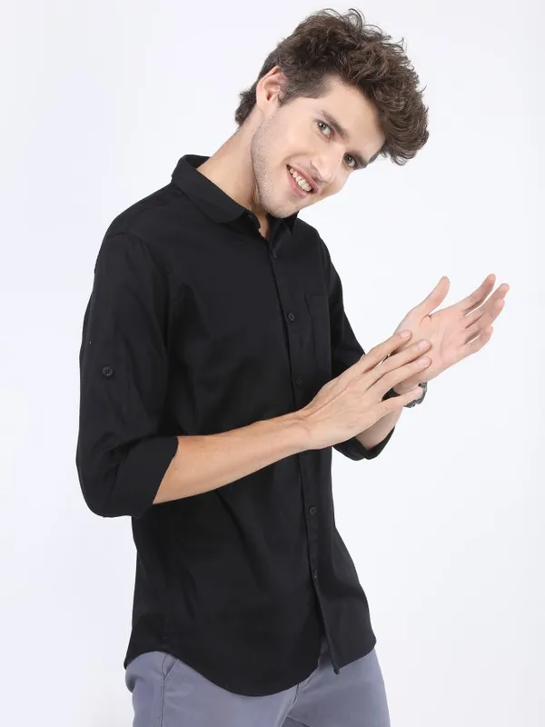 Men Slim Fit Casual Shirt