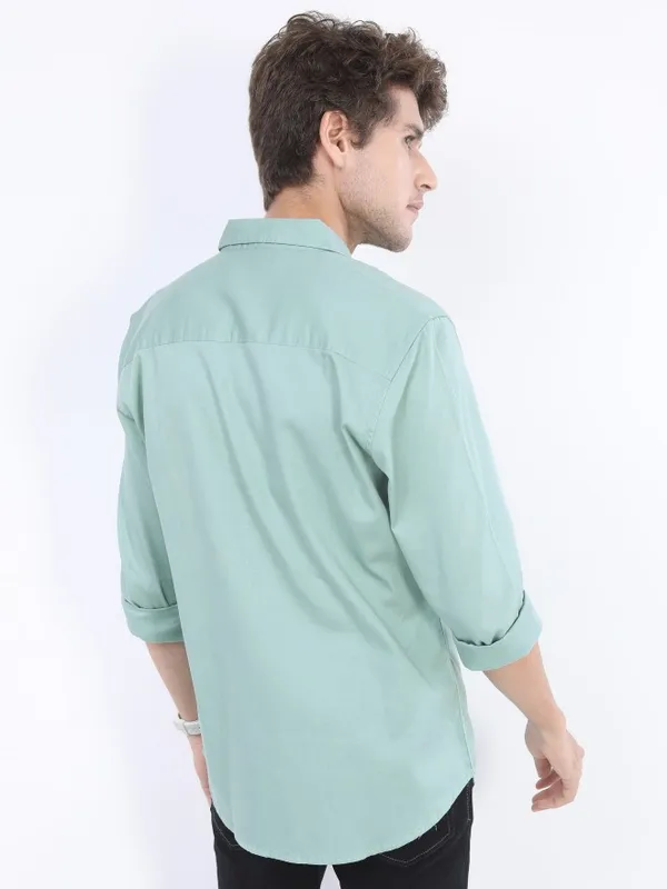  Highlander Men Blue Solid Slim Fit Casual Shirts