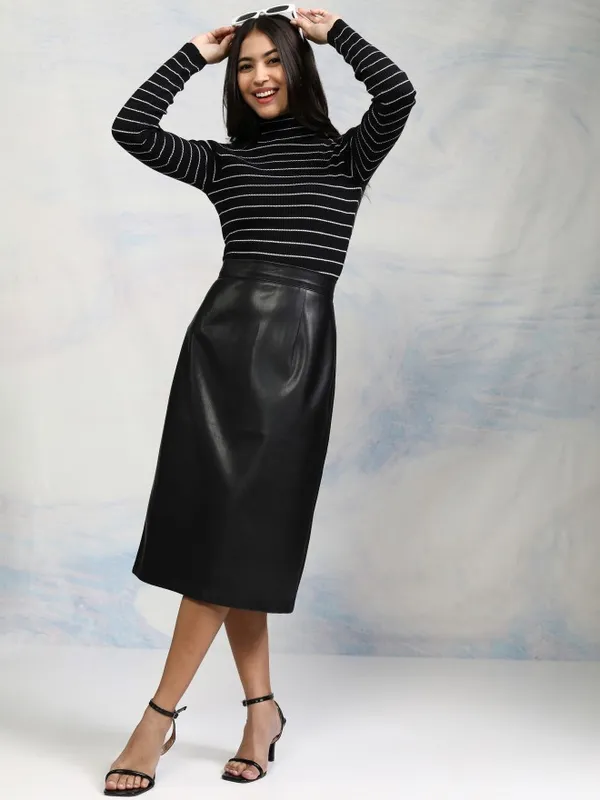  Tokyo Talkies Women Black Turtle Neck Sweaters