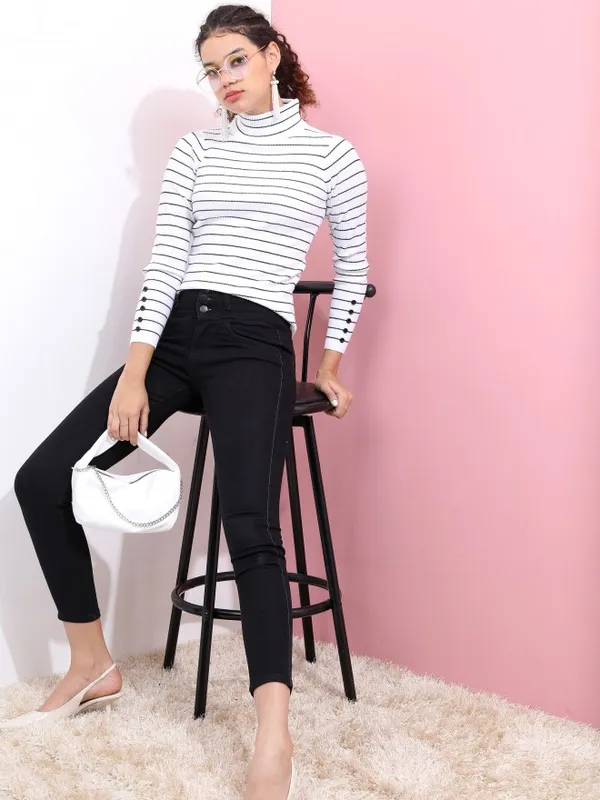  Tokyo Talkies Women White Turtle Neck Sweaters
