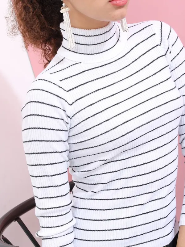  Tokyo Talkies Women White Turtle Neck Sweaters