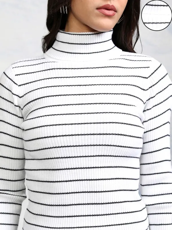  Tokyo Talkies Women White Turtle Neck Sweaters